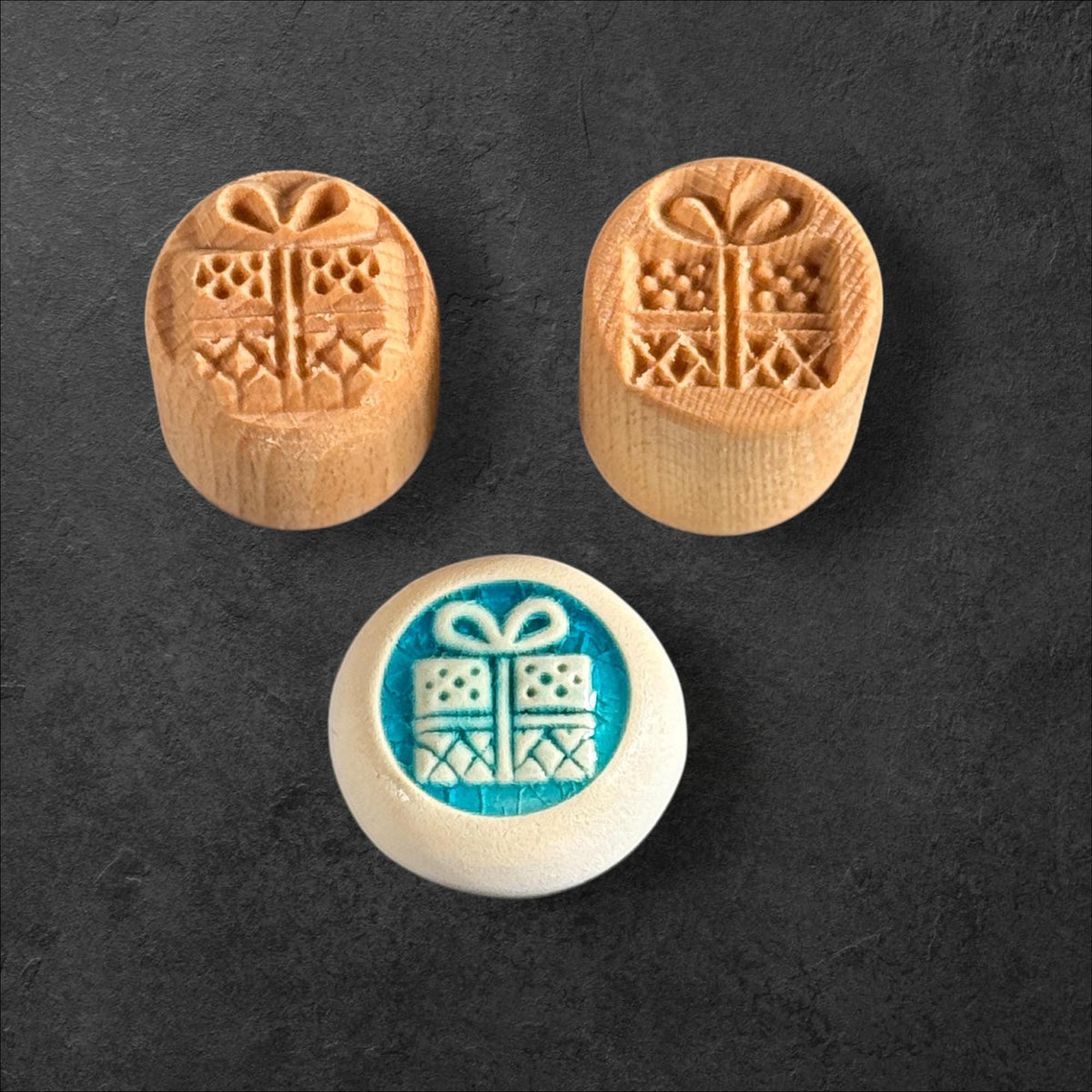 Geschenkpäckchen – Rundstempel Runde Stempel TONA arts