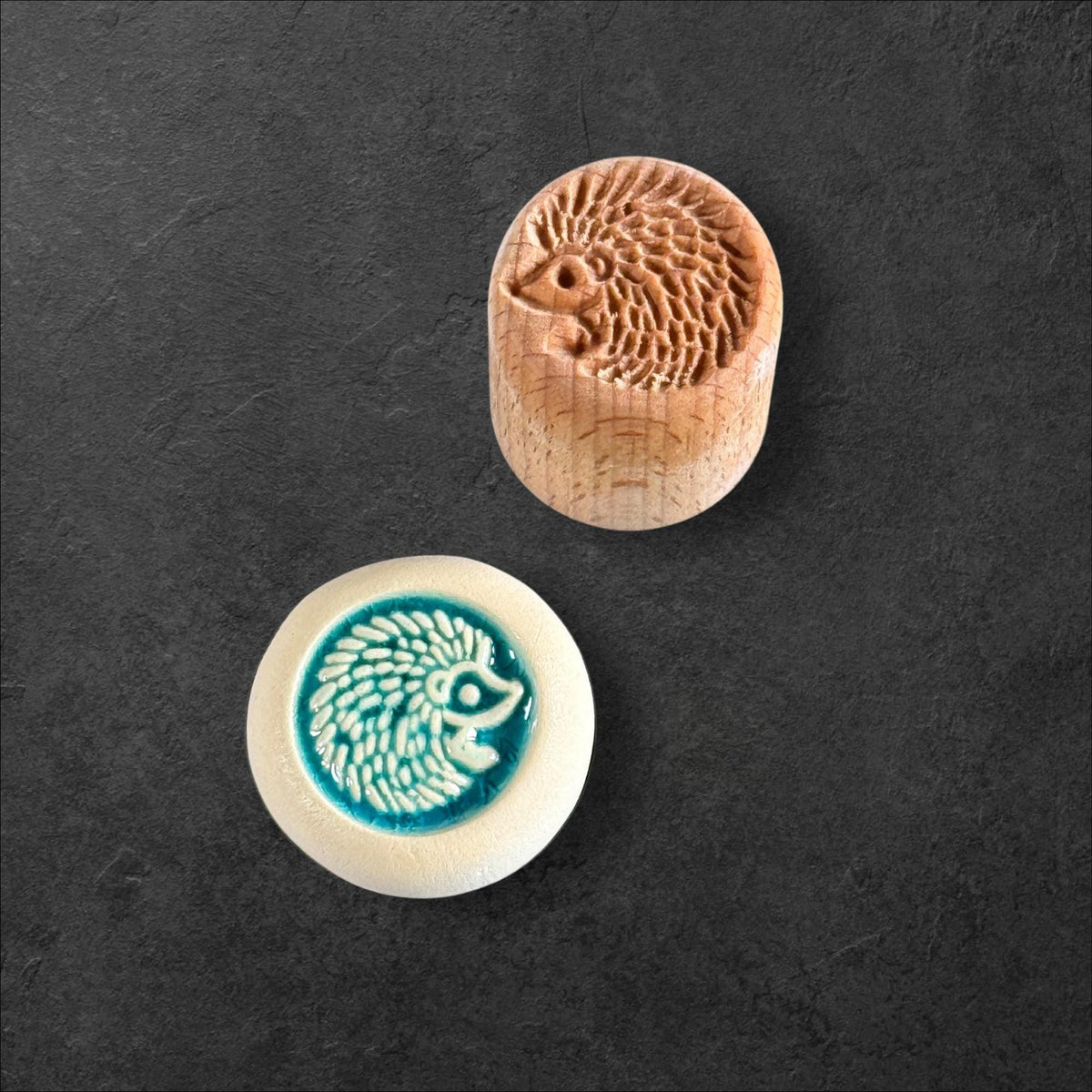 Waldigel – Rundstempel Runde Stempel TONA arts
