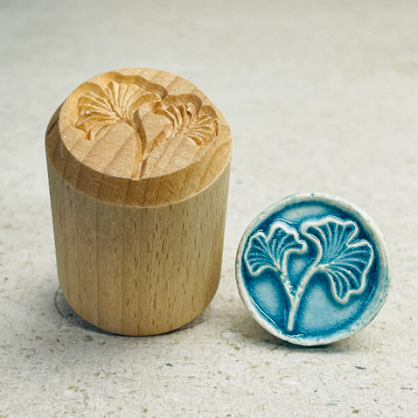 Ginkgoblatt -2n Runde Stempel TONA arts