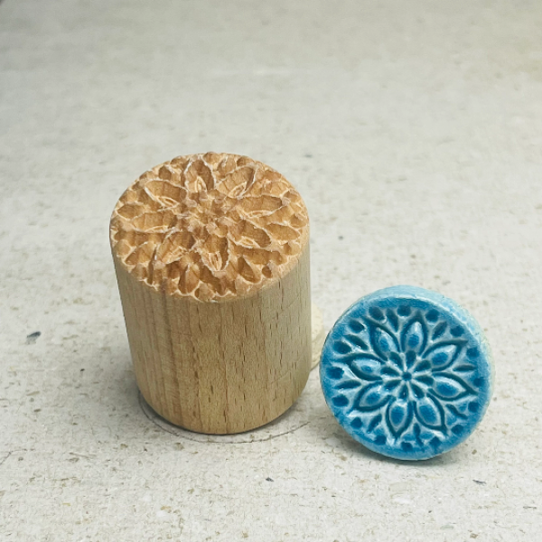 Blume-12 Runde Stempel TONA arts