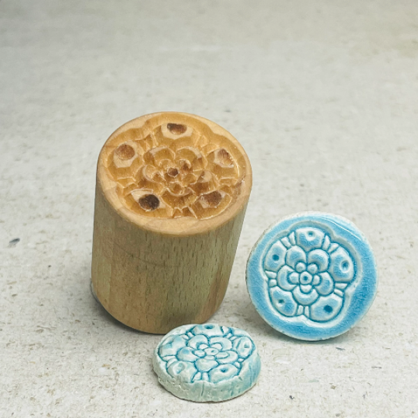 Blume-25nb Runde Stempel TONA arts